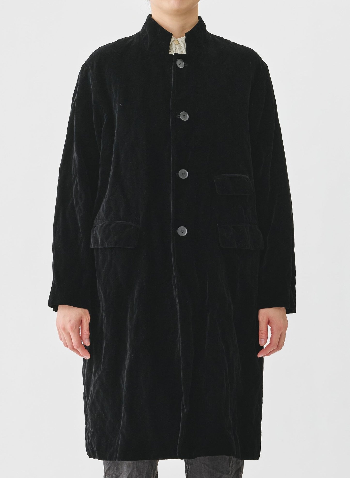 
                  
                    Metallic Yarn Blend Velvet Coat AW2024 Pas de Calais - Marquise de Laborde Paris
                  
                