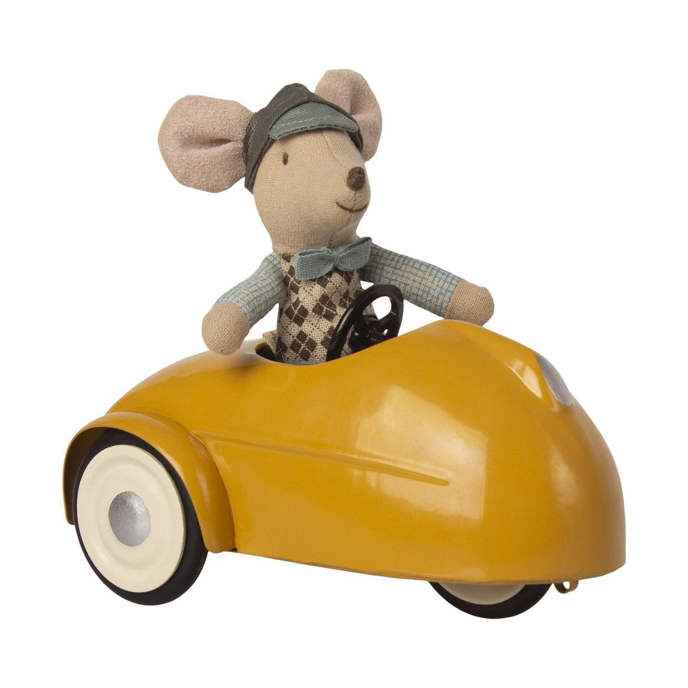 
                  
                    Mouse Yellow car with Garage Maileg - Marquise de Laborde
                  
                